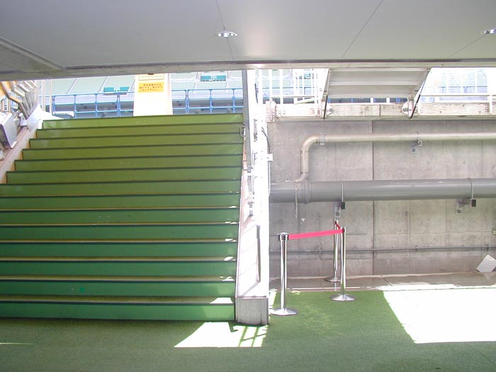 埼玉スタジアム2002　2002年のスタジアムツアー　トルシエ階段