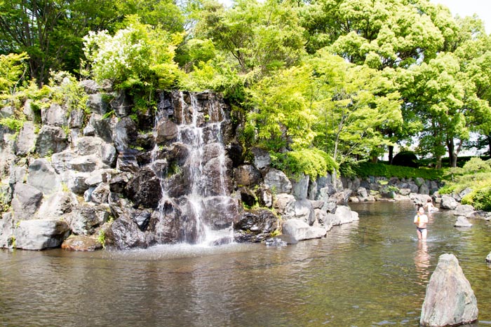 上尾丸山公園　水遊び場　滝壺