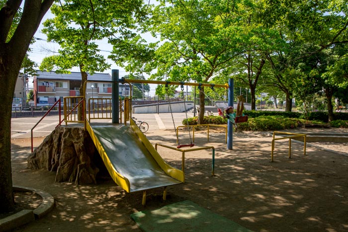 キャンベルタウン公園（鷺高第五公園）　遊具の広場