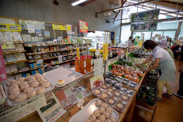 キヤッセ羽生 むじなも市場 店内