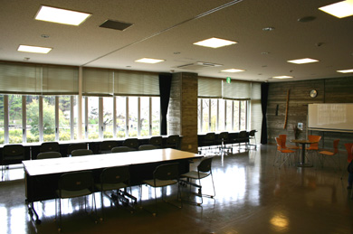 上尾丸山公園　自然学習館　内部
