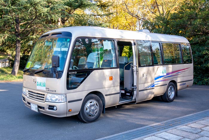 国営武蔵丘陵森林公園　園内バス　小さい方25人乗り